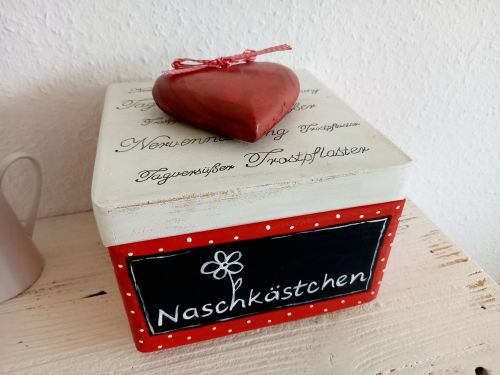 Holzkästchen " Naschkästchen * Herz * Vintage