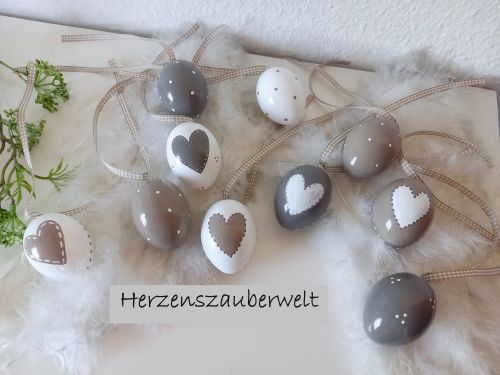 Preview: Ostereier * HANDBEMALT * 10 Stück * Kunststoff * Beige-Taupe-Weiß * Herz * Shabby * Landhaus