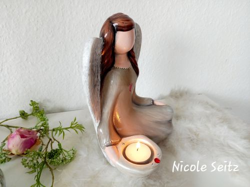 Engellicht handbemalt * Beige * Herz * Höhe 21 cm * Keramik