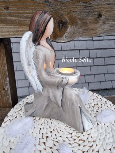 Engelfigur handbemalt * Herzenslicht * Herz * 29 x 18 x 22,5 cm * Keramik