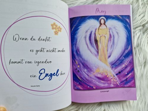 Engeltagebuch 2025 * mit 12 Engelbildern * DinA5 * 386 Seiten * mit Platz für Termine oder auch tägliche Erlebnisse, Gedanken, Glücksmomente, Träume, Wünsche, Affirmationen, Skizzen...