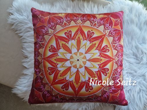Kissen * Mandala "Leuchtender Kreis" 45 x 45 cm * Satin * mit Füllung