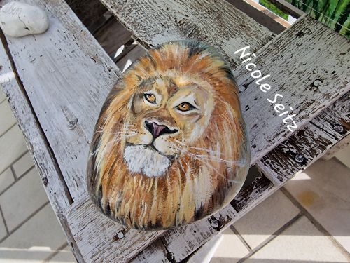 Stein handbemalt * Krafttier Löwe * 12 x 10 x 4 cm