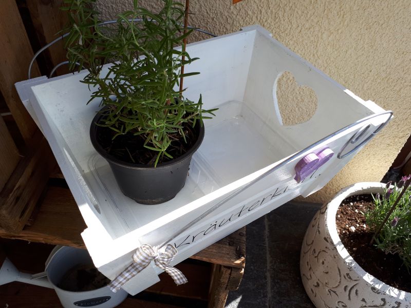 Kräuterkistl * für 2 Töpfe * Herz * 34 x 24,5 x 14,5 cm