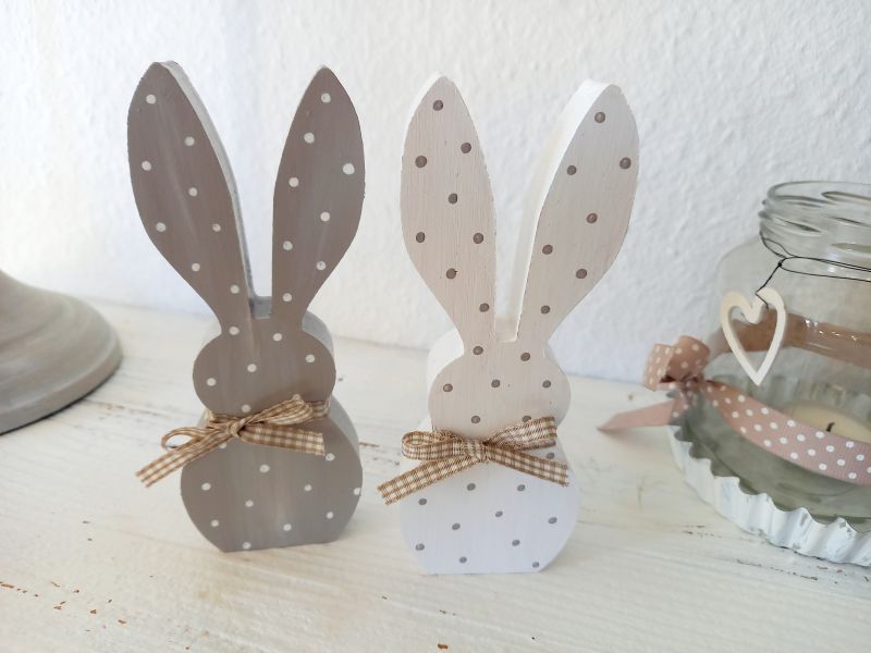 2 Osterhasen * Pünktchen * Beige/Taupe * 15 x 6 x 2 cm
