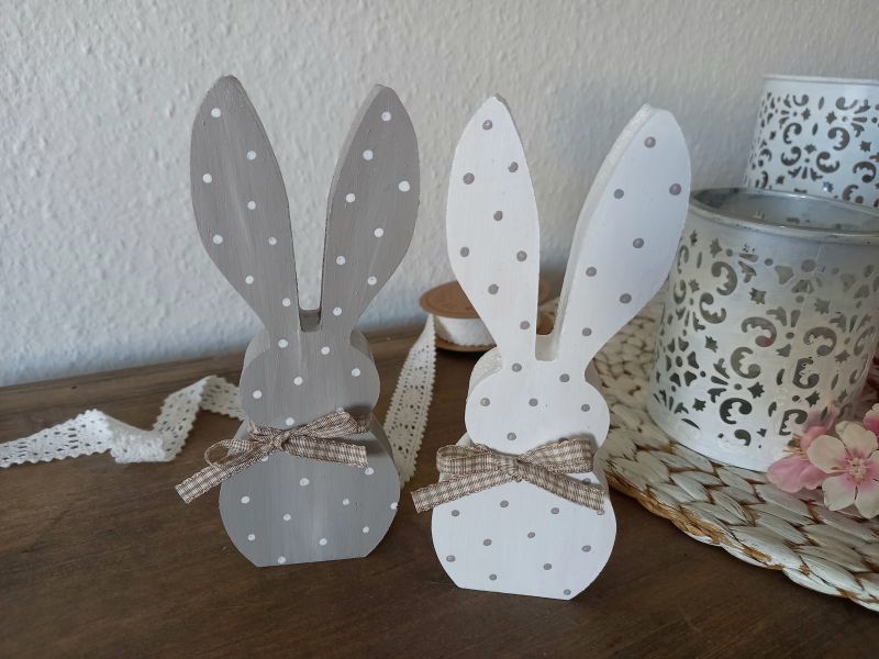 2 Osterhasen * Pünktchen * Beige/Taupe * 15 x 6 x 2 cm