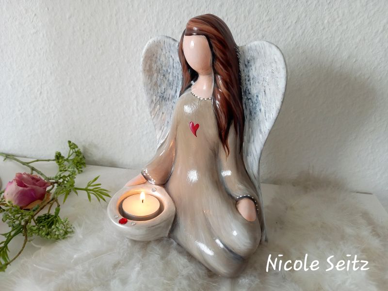 Engellicht handbemalt * Beige * Herz * Höhe 21 cm * Keramik