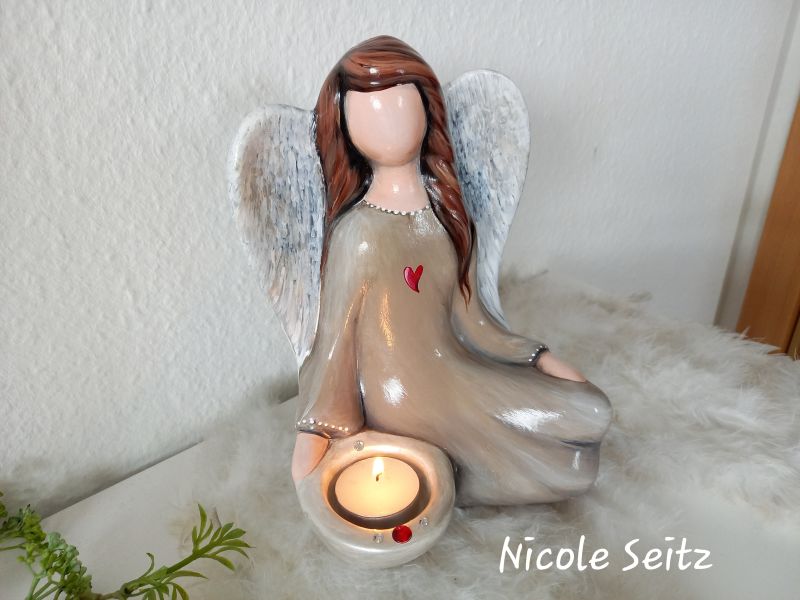 Engellicht handbemalt * Beige * Herz * Höhe 21 cm * Keramik