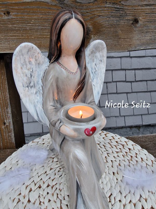 Engelfigur handbemalt * Herzenslicht * Herz * 29 x 18 x 22,5 cm * Keramik