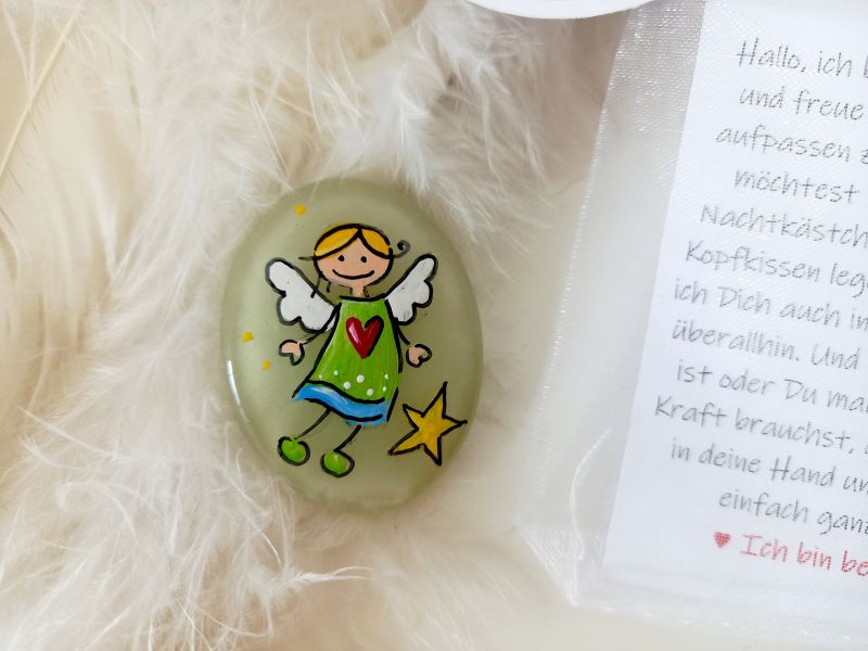 Schutzengel für Kinder * kurz nachtleuchtend * mit Spruchkärtchen im Organzabeutel * Hellgrün