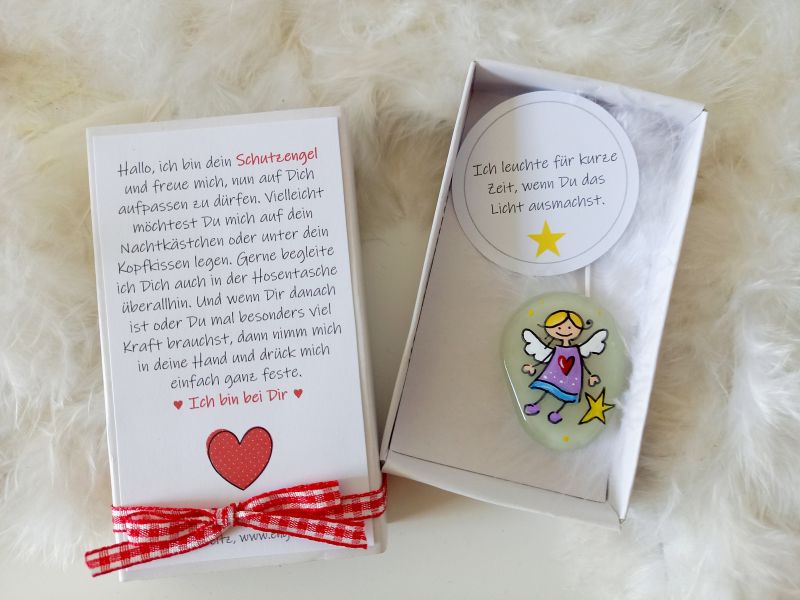 Schutzengel für Kinder * kurz nachtleuchtend * in einem Karton mit Spruchkärtchen * Lila
