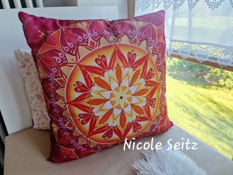 Kissen * Mandala "Leuchtender Kreis" 45 x 45 cm * Satin * mit Füllung