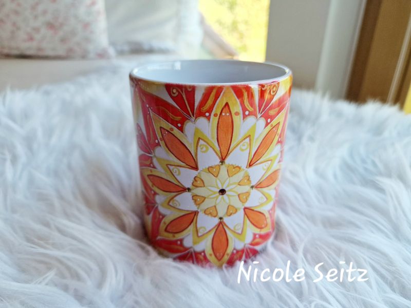 Tasse * Mandala "Leuchtender Kreis" 9,5 x 8 cm