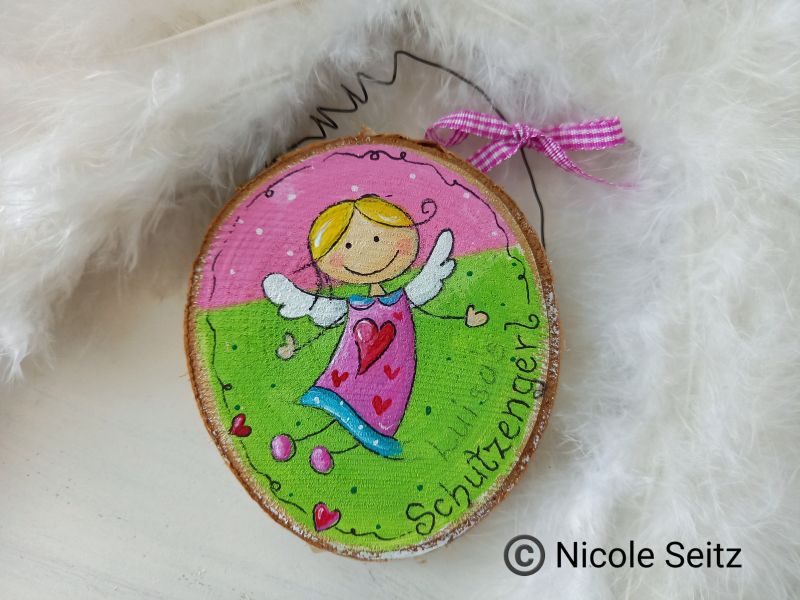 Schutzengerl * auf einer Holzscheibe * 8 x 10 cm * Namensbeschriftung möglich